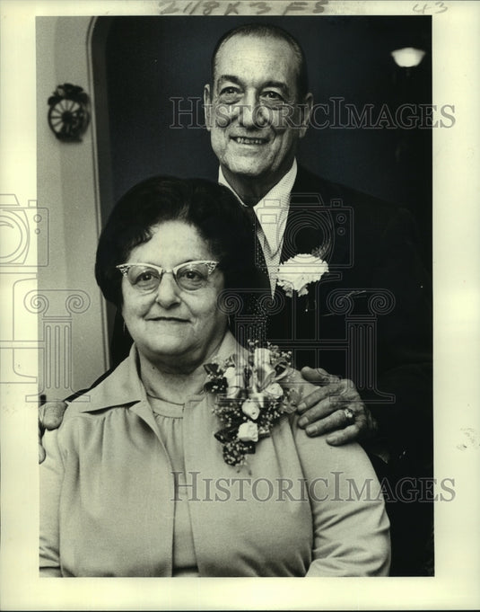 1980 Press Photo Mr. and Mrs. Paul Dominguez Sr.'s Golden Wedding Anniversary - Historic Images