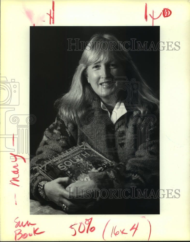 1989 Press Photo Mary Emmerling, Author of a book on the South - noa98066 - Historic Images