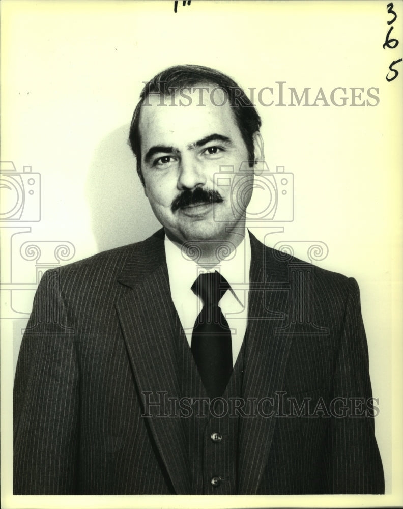 1981 Press Photo Emile Damere, president of Home&#39;s New Orleans Condominium - Historic Images