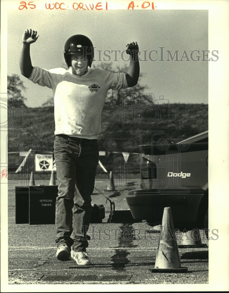 1987 Press Photo Kurt Coco at the Driving Championship sponsored by UNO - Historic Images