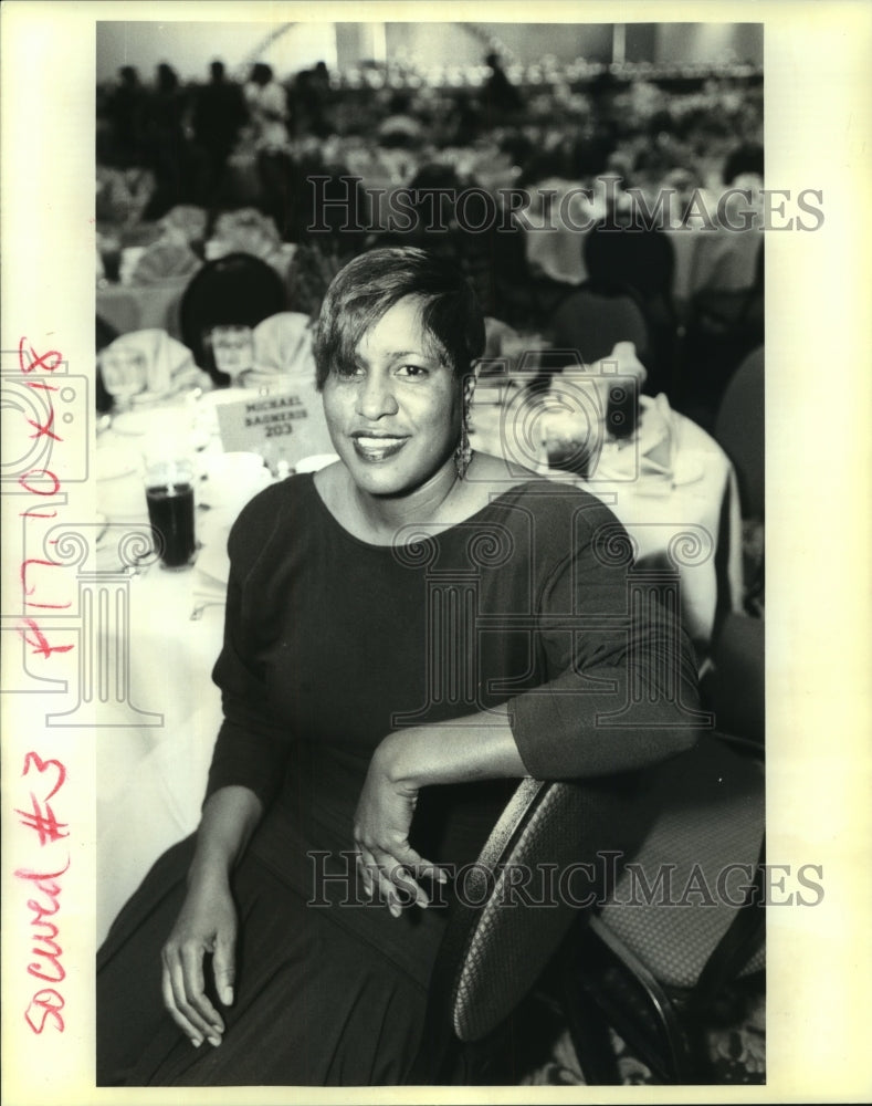 1993 Press Photo Lois Eaglin, guest at the scholarship gala - noa98139 - Historic Images