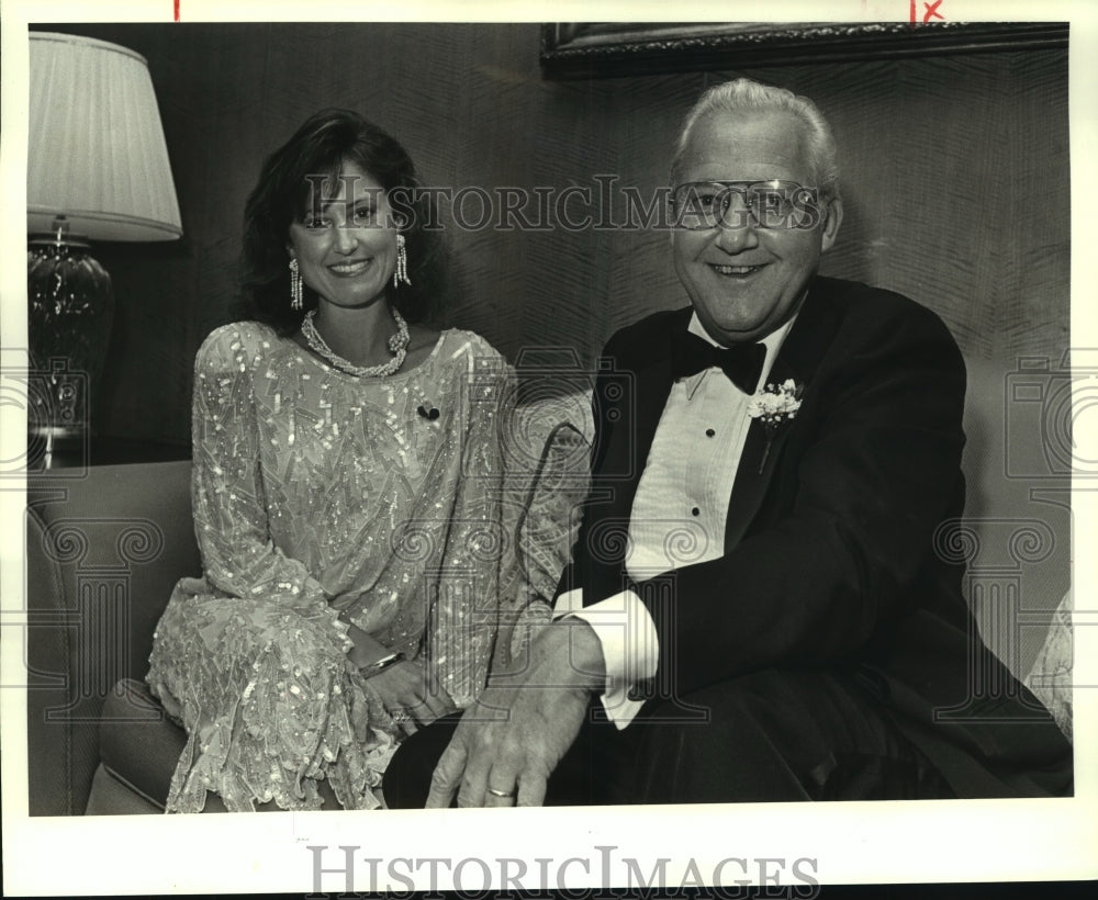 1986 Press Photo Becky Patterson and Moon Landrieu at A Child&#39;s Wish event - Historic Images