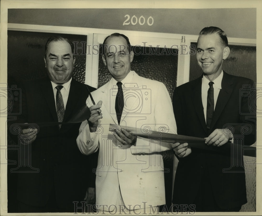 1959 Press Photo Dan J. Eagan &amp; others at Ribbon Cutting at Goodwill Industries - Historic Images