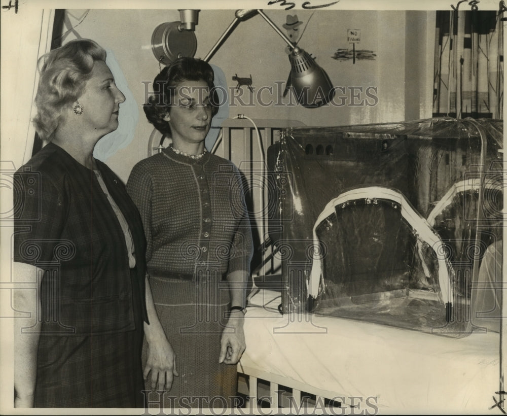 1962 Press Photo Phyllis Eagan, hospital administrator of Sara Mayo Hospital - Historic Images