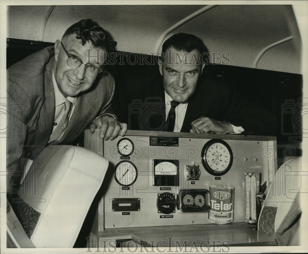 1960 Press Photo Truck drivers Alex J. Keiling and Charles J. Espich - noa99440 - Historic Images