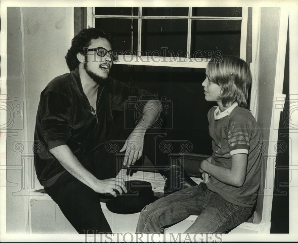 1973 Press Photo Tom Escandel &amp; Chuck Marshall, cast of &quot;A Thousand Clowns&quot; - Historic Images