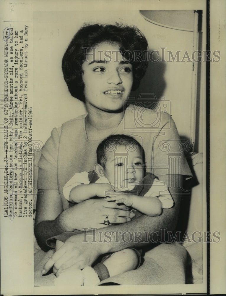 1966 Press Photo Mrs. Guadelupe Escalera holds her baby Raul in Los Angeles - Historic Images