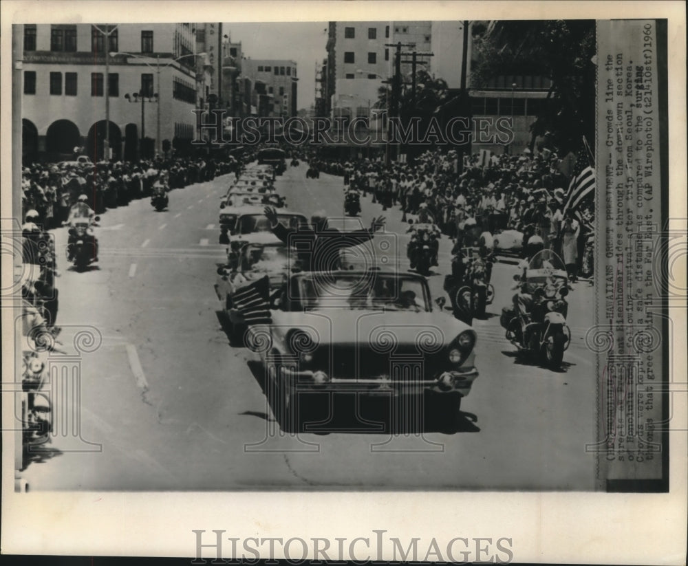 1960 Press Photo President Eisenhower rides through Honolulu in Parade - Historic Images