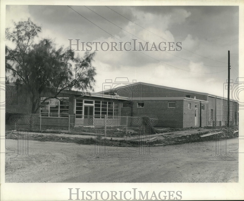 1956 Press Photo The addition to Dunbar School. - nob00816 - Historic Images