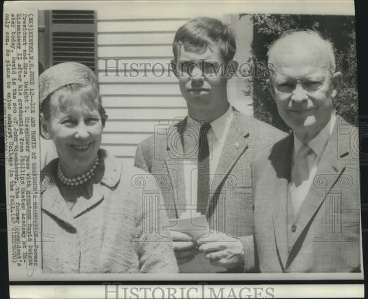 1966 Press Photo Mr. & Mrs. Dwight Eisenhower with grandson David Dwight - Historic Images