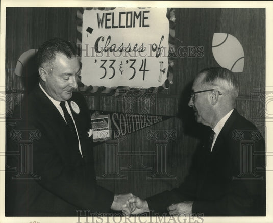 1961 Press Photo Dr. Luther Dyson & Jack Mashburn welcome Classes of '33 and '34 - Historic Images