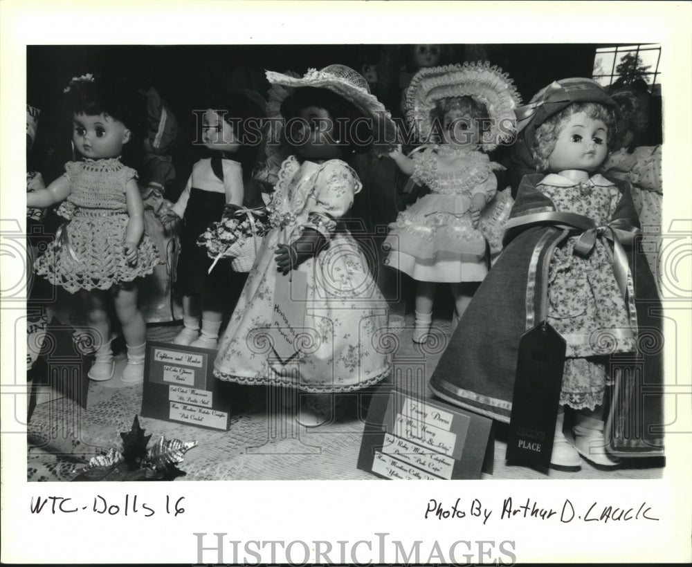 1993 Press Photo Dolls - nob01404 - Historic Images