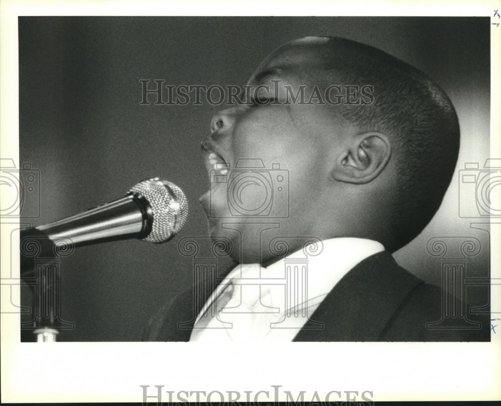 1994 Press Photo Edward Charles Doley, 6, gospel singer. - nob01416 - Historic Images