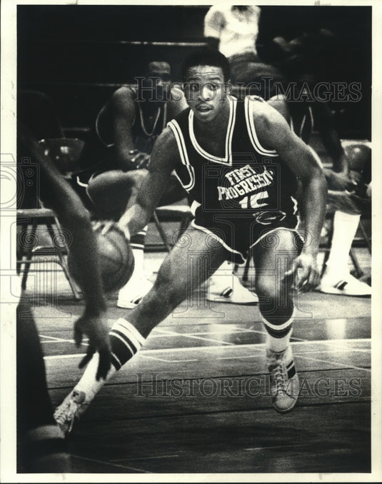 1978 Press Photo Bennie Eison, First Progressive basketball player goes for two - Historic Images