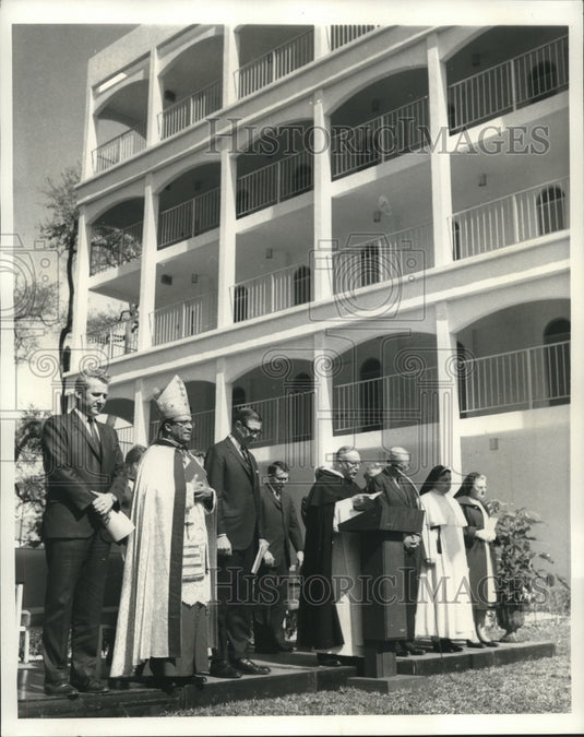 1969 Press Photo Cabra Hall Dedication, officials St. Mary's Dominican College - Historic Images