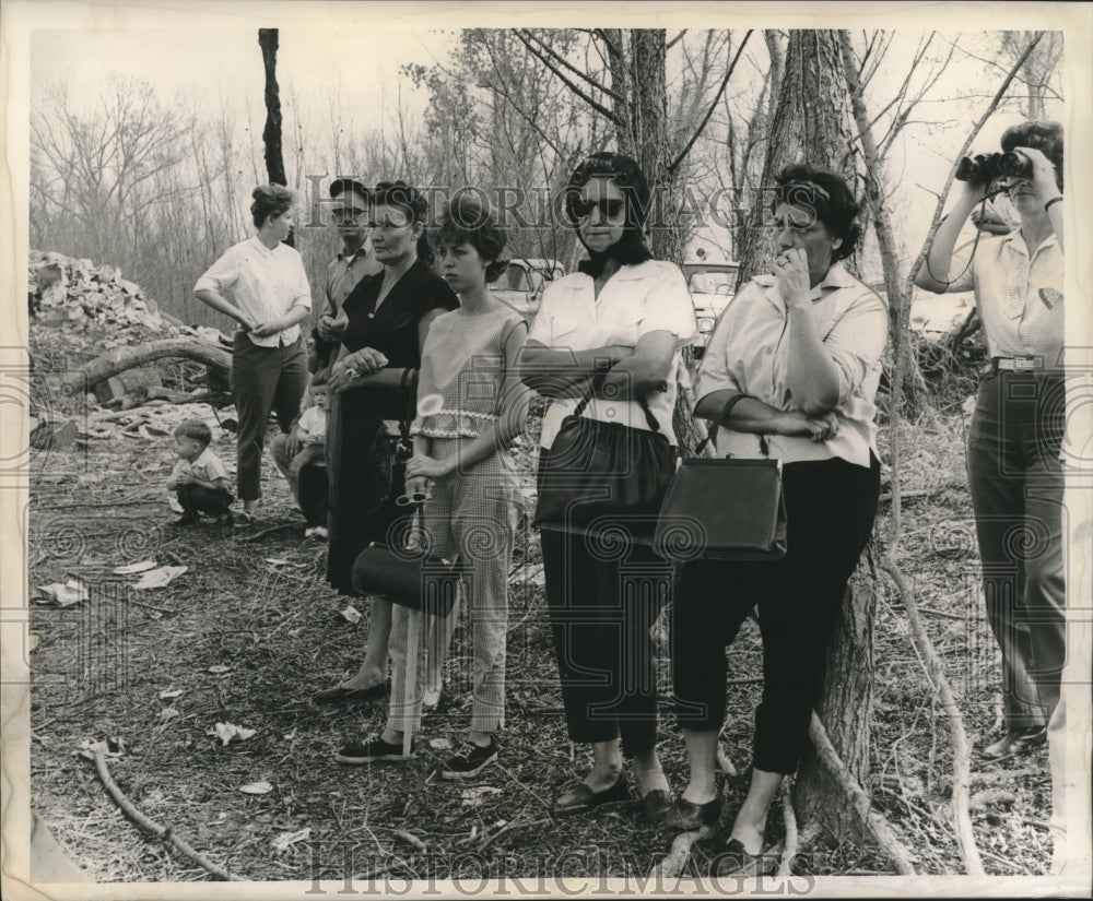 1963 Eric S Tug Boat Crew Families at Mississippi River Sink Site - Historic Images