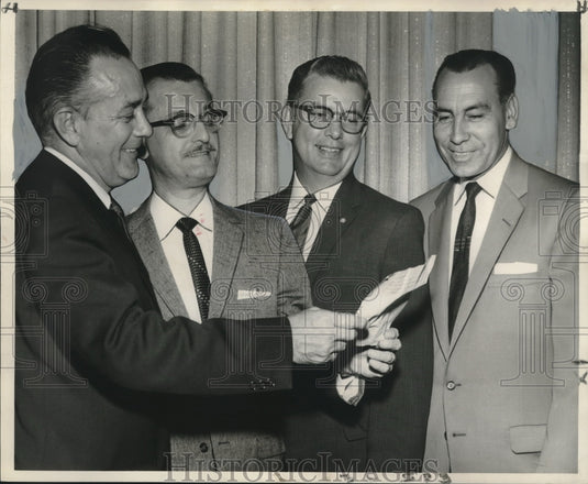1960 Press Photo New Orleans Retailers' Credit Association, officers elected. - Historic Images