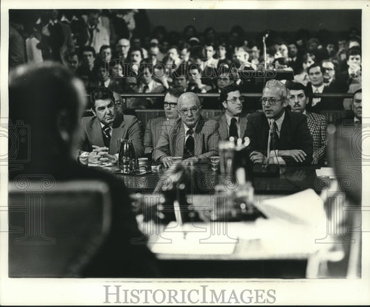 1977 Press Photo New Orleans Mayor Moon Landrieu at Conference - nob02406 - Historic Images