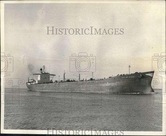 1966 Press Photo Esso New Orleans, 700-foot on Mississippi River - nob02568 - Historic Images