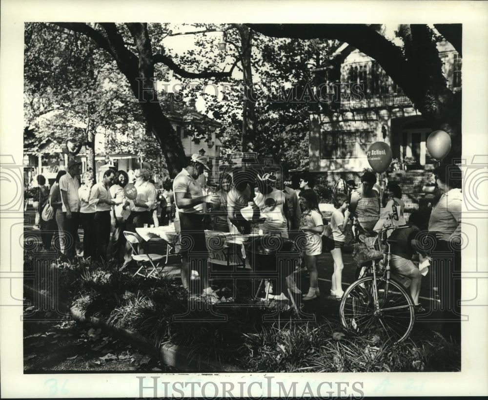 1985 Bridge dedication participants stand in line for refreshments. - Historic Images