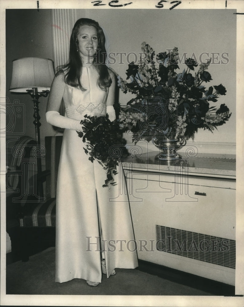 1970 Press Photo Ms. Carolyn Marie Ellis, Debutante - nob02840 - Historic Images