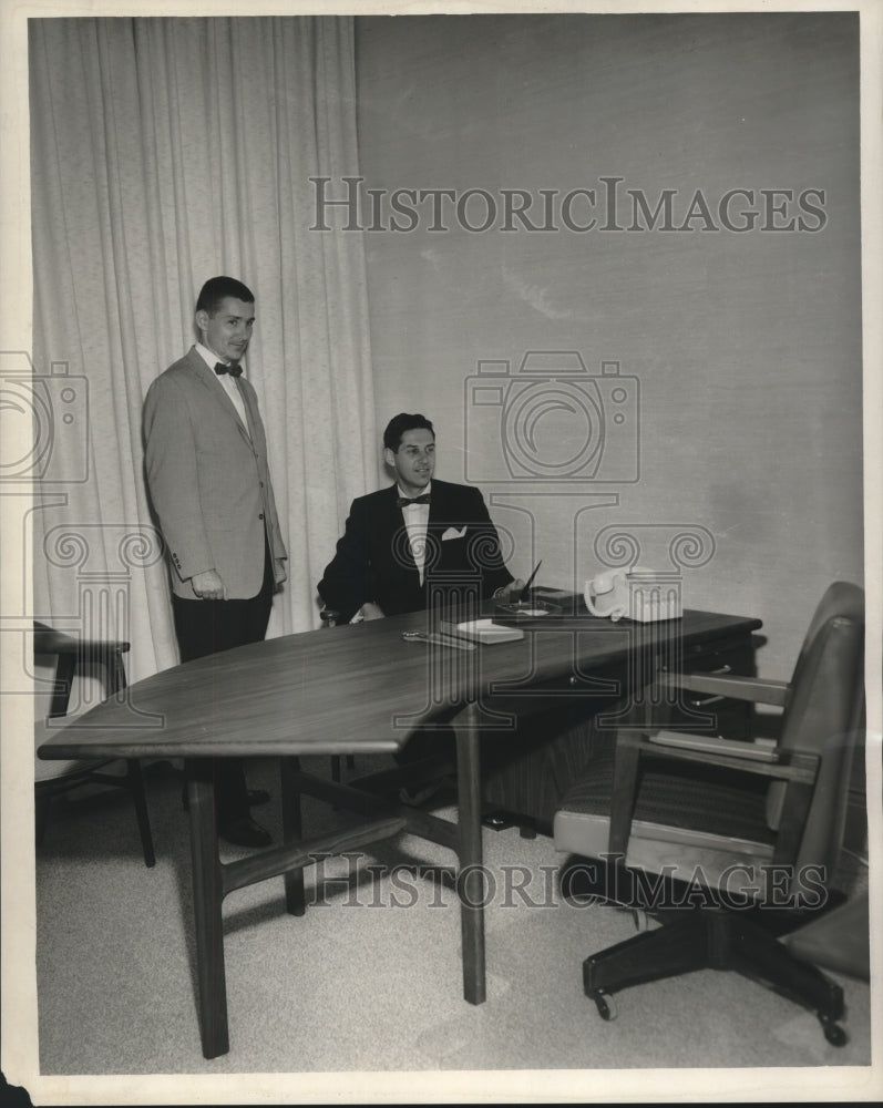 1960 Press Photo Clifford Favrot Junior, Thomas H. Favrot in refurbished Office - Historic Images