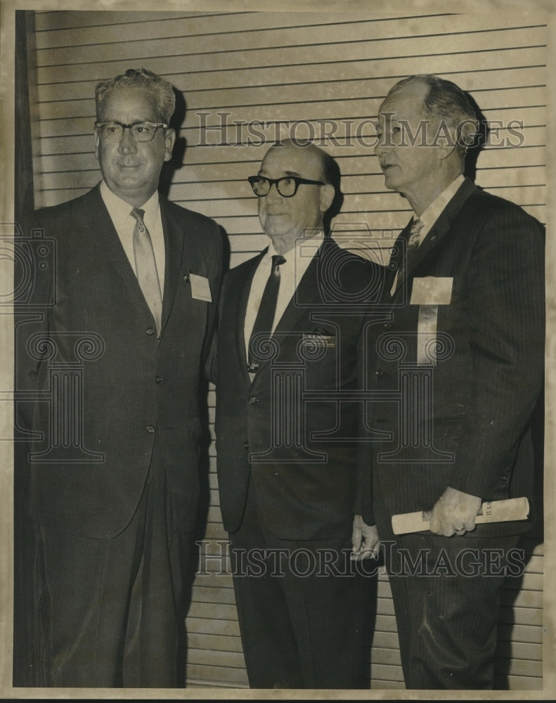 1968 Press Photo Ray E. Putark, H. N. Careway, Clyde E. Fant at Building Code - Historic Images