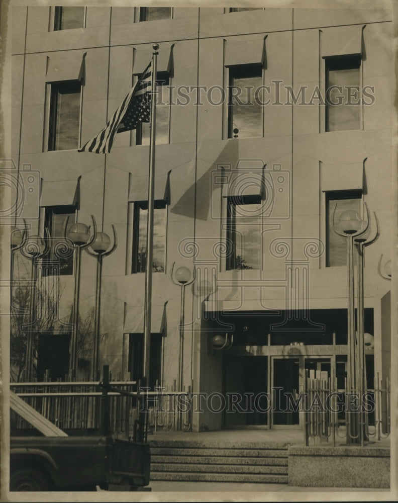 1967 Press Photo Federal Reserve Bank across the street - nob03317 - Historic Images