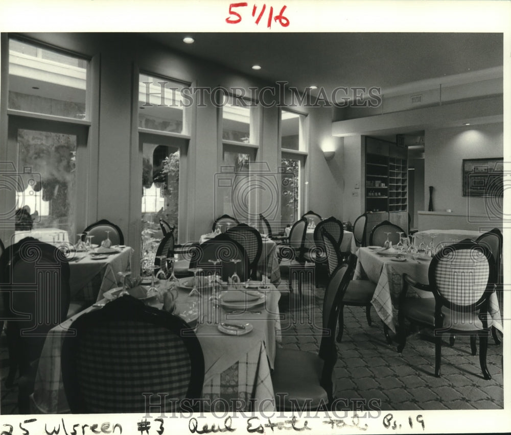 1985 Press Photo Dining room at Esther&#39;s on the building&#39;s ground floor. - Historic Images