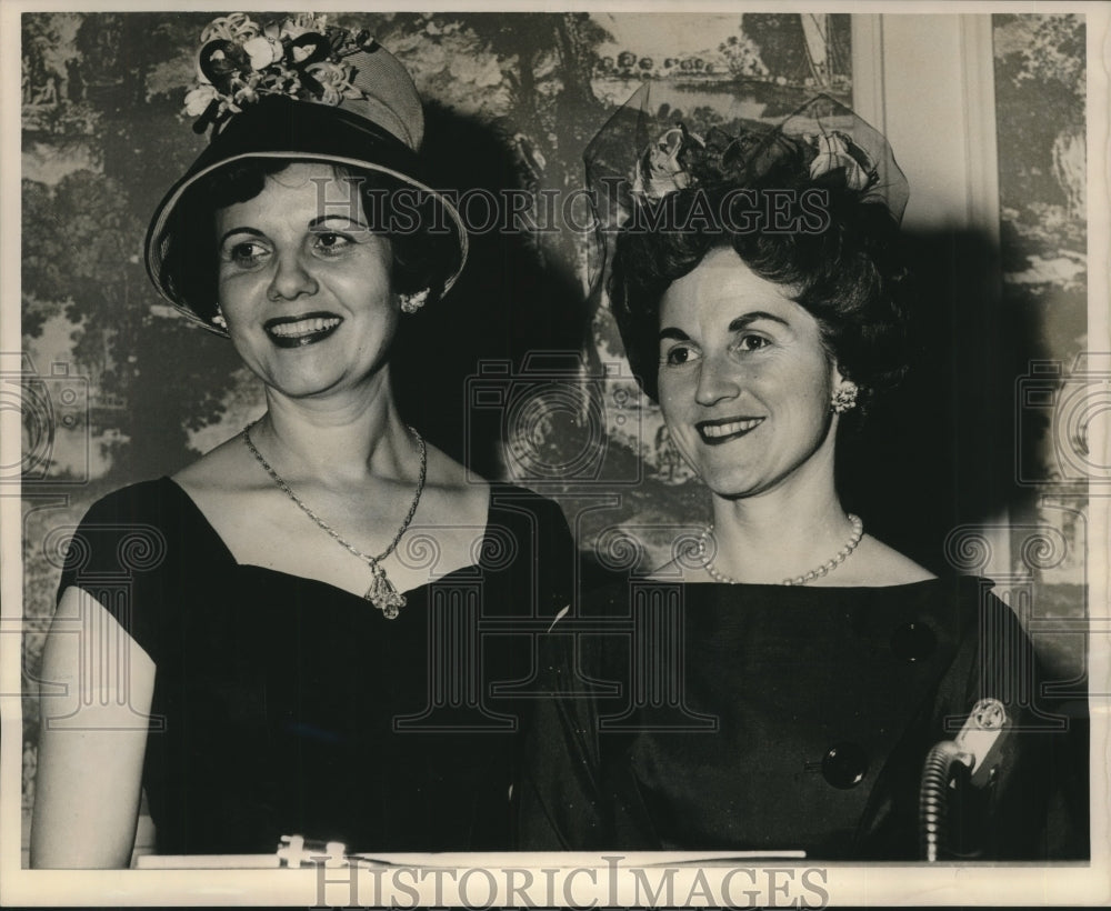 1962 Press Photo President of Jefferson Medical Auxiliary at Royal Orleans - Historic Images