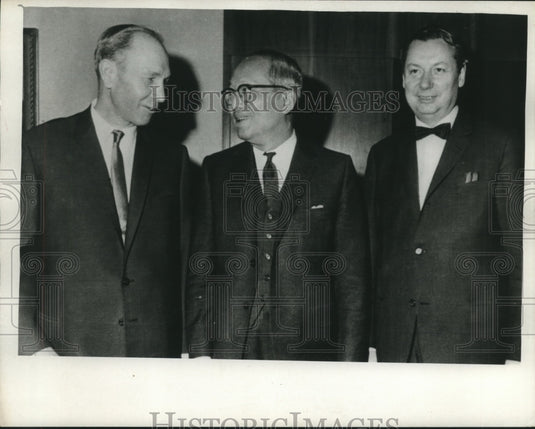1967 Press Photo Nikolai Fedorenko and two unknown gentlemen - nob04075 - Historic Images