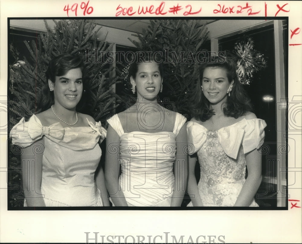 1990 Press Photo Katherine Fausset and others at Squires event. - Historic Images