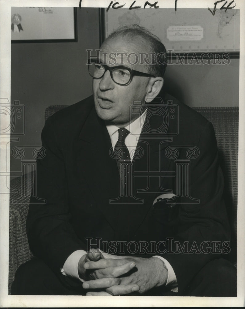 1960 Press Photo Edgar Faure, a senator and former prime minister of France - Historic Images