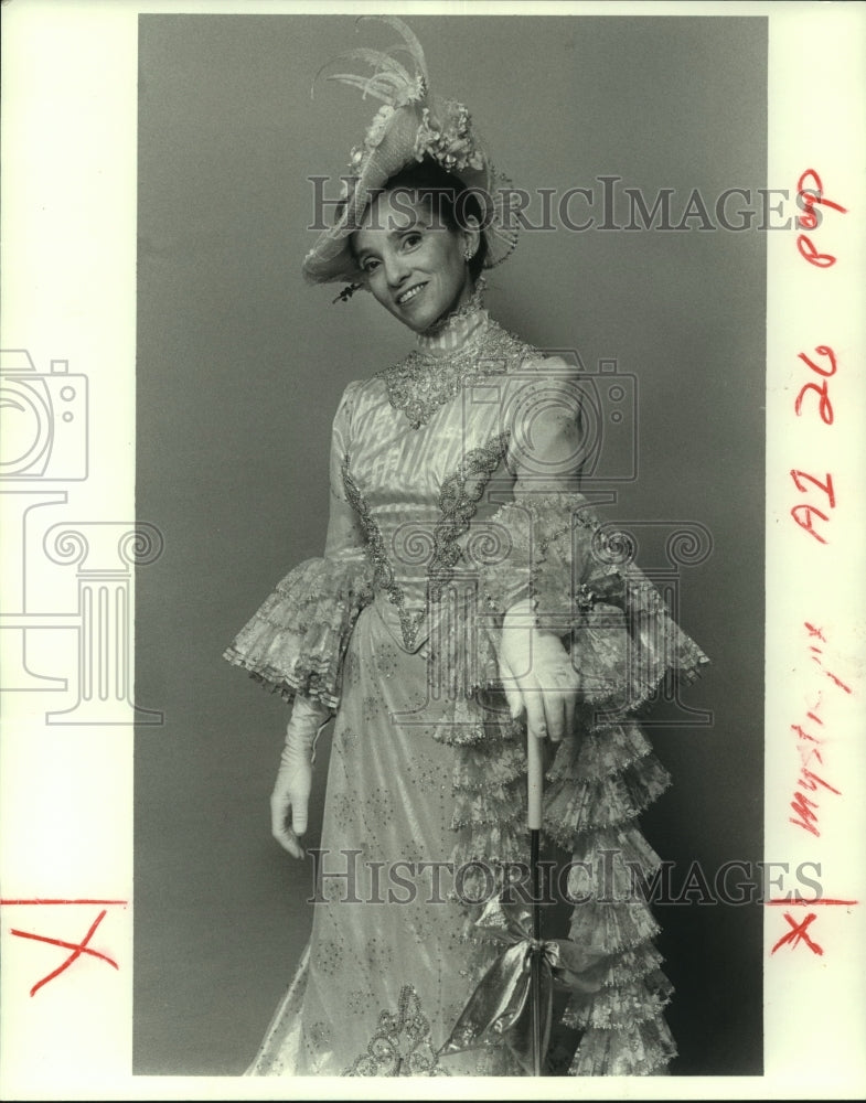 1986 Press Photo Mrs. Darwin Charles Fenner, Queen Mystic Club&#39;s 64th Carnival - Historic Images