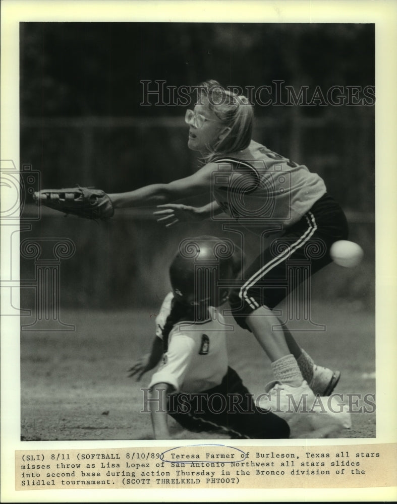 1989 Press Photo Teresa Farmer misses throw, Lisa Lopez slides to base, Slidell - Historic Images