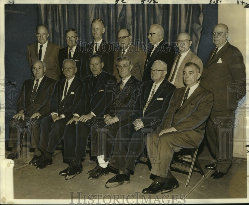 1959 Press Photo Honorees at Loyola Universities&#39; 1959 homecoming celebration - Historic Images