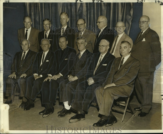 1959 Press Photo Honorees at Loyola Universities' 1959 homecoming celebration - Historic Images