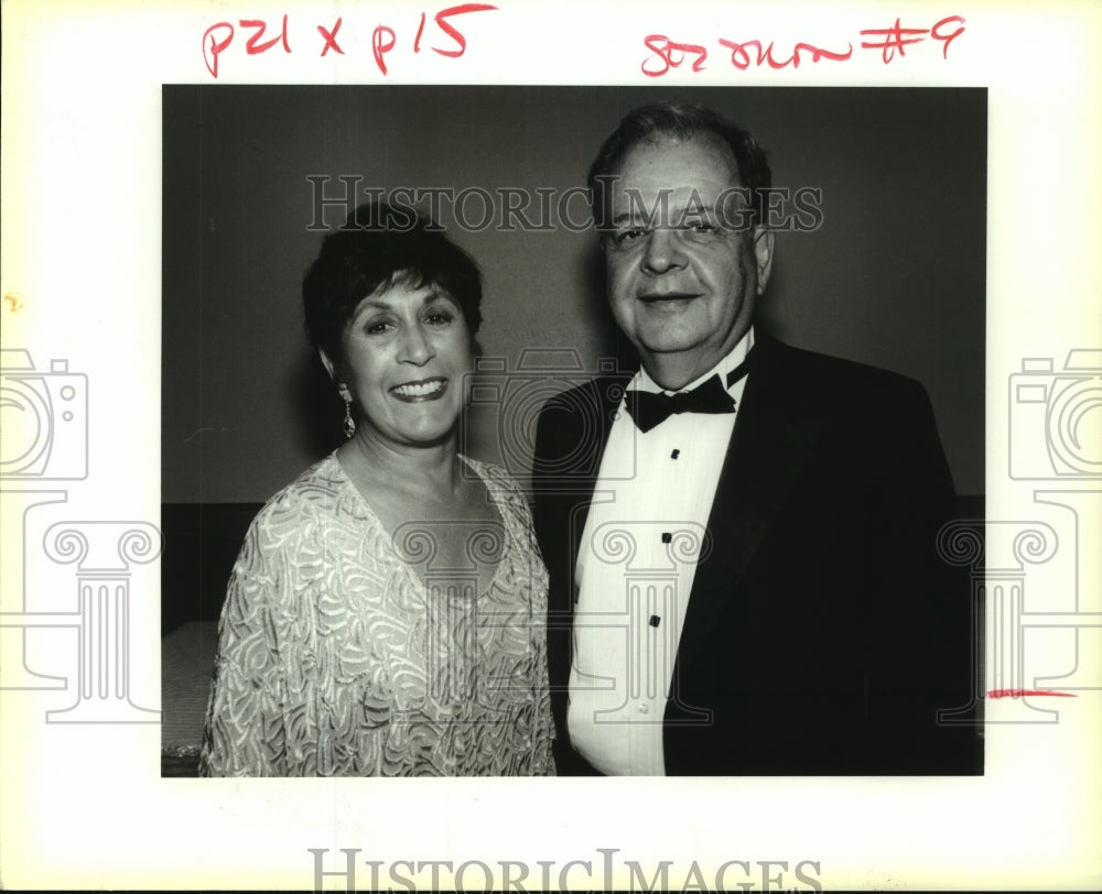 1995 Press Photo July and Bill Ferrane attends gala bash - Historic Images