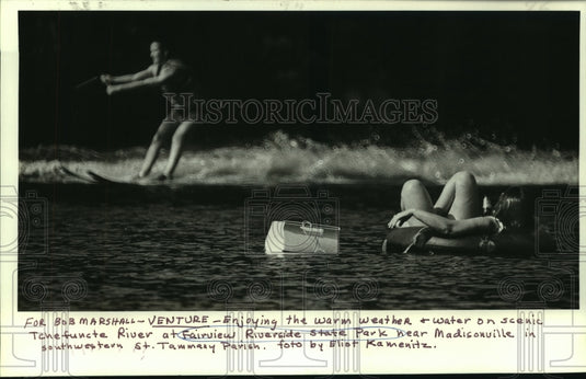 1982 Press Photo Water skiing & floating on Tchefuncte River. - nob05475 - Historic Images