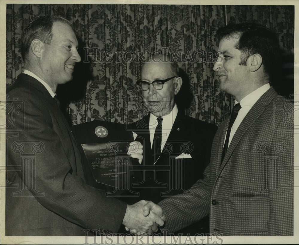 1969 Press Photo W.A. Fadaol and others at award presentation. - nob05503 - Historic Images