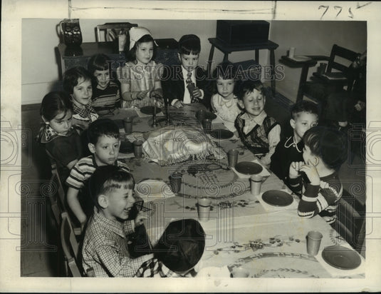 1953 Press Photo Nursery School children of the Communal Hebrew School - Historic Images