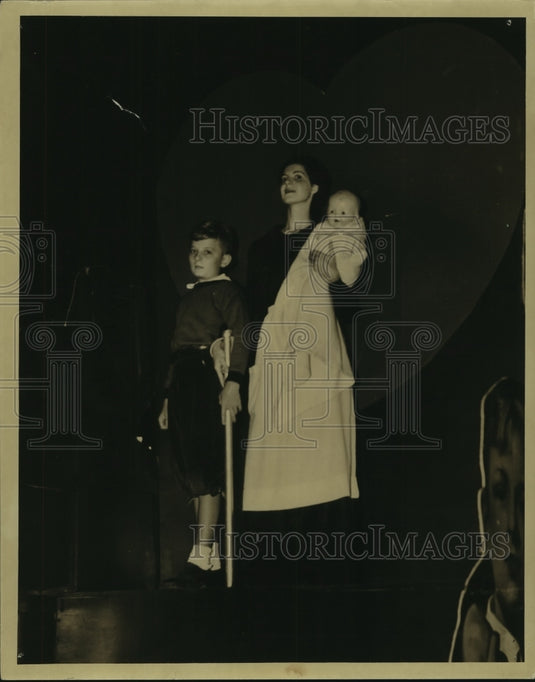1935 Press Photo Float in annual Community Chest parade on Canal street - Historic Images