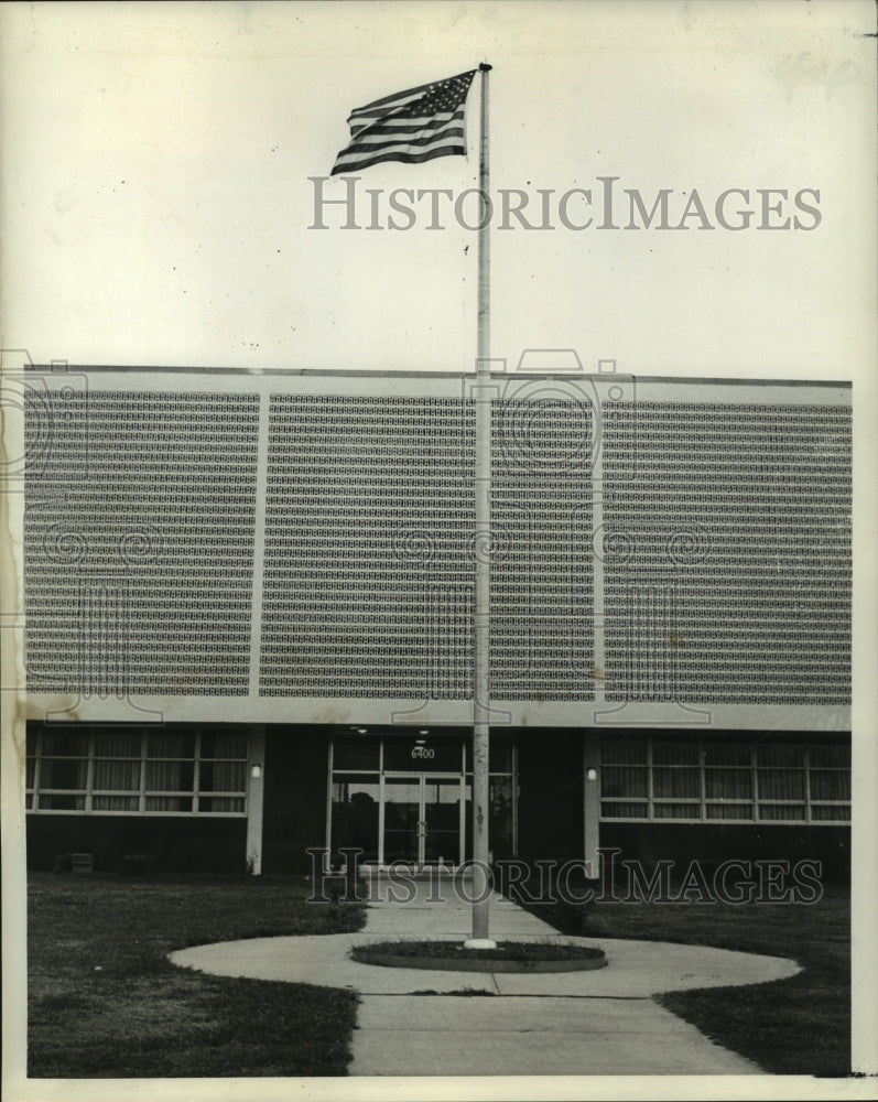 1969 American flag hoisted at Southern University in New Orleans-Historic Images