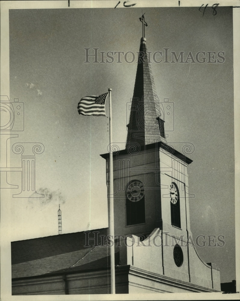 1969 Press Photo American flag on display at Our Lady of Guadalupe Church - Historic Images