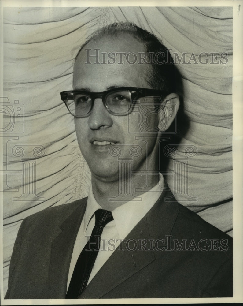 1962 Press Photo Warren A. Forstall, President of Advertising Club. - nob06084 - Historic Images