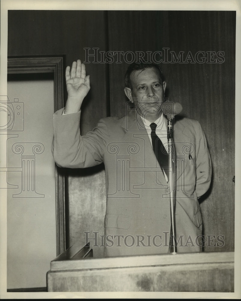 1953 Press Photo New Coroner Dr. A.V. Fiziola sworn in at St. Bernard Court - Historic Images