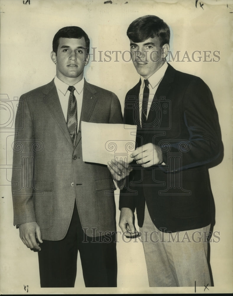 1968 Press Photo Bruce Feingerts &amp; Gerald Foley, Presidents of Student Council - Historic Images