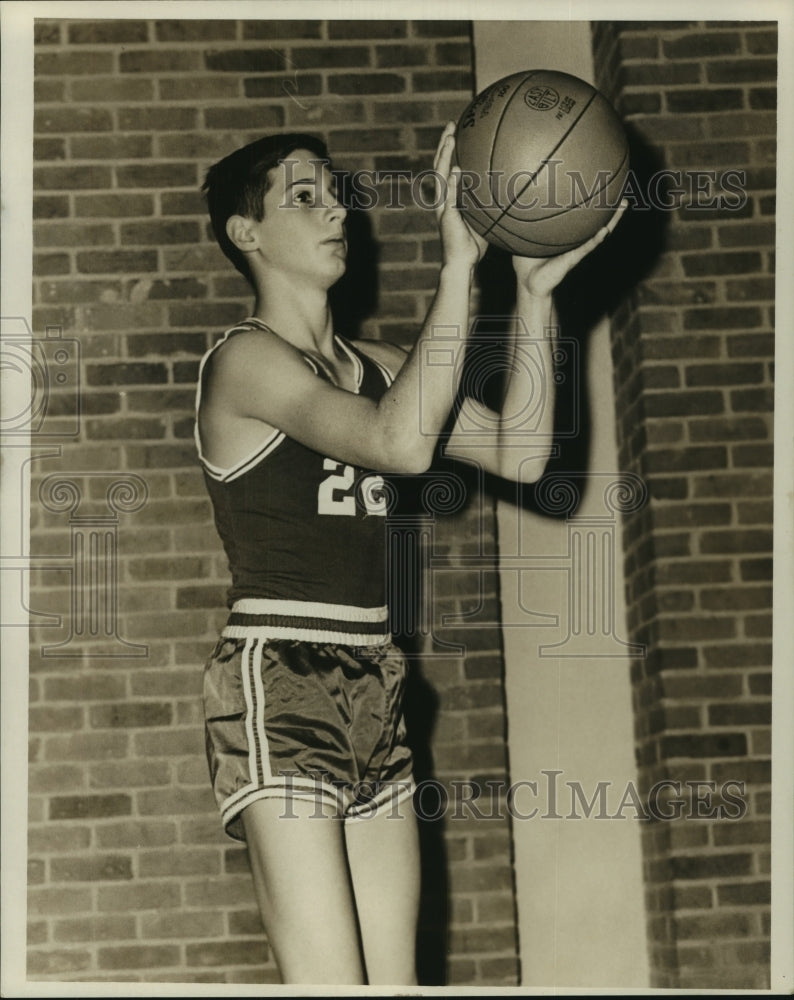 Leonard Foret, basketball player-Historic Images