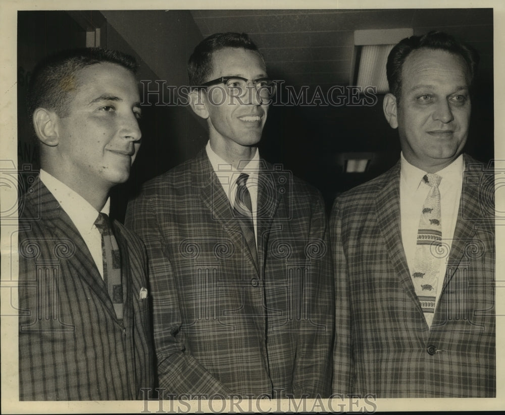 1968 Gulf State Mosquitoes Meeting leaders at State Office Building - Historic Images