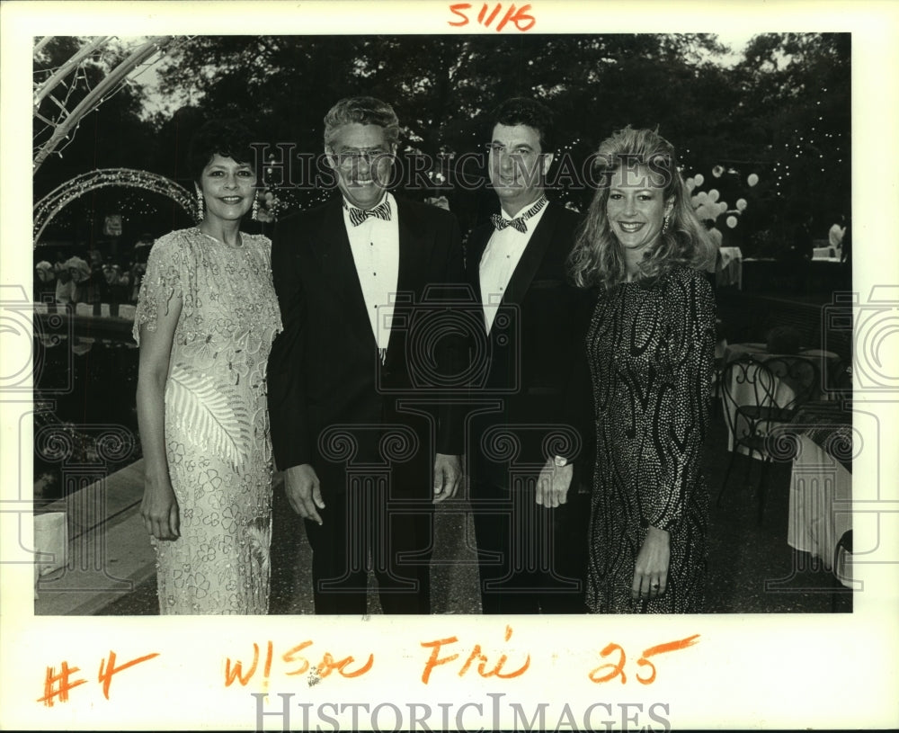 1988 Press Photo Zoo director Ron Forman and others attend formal event - Historic Images